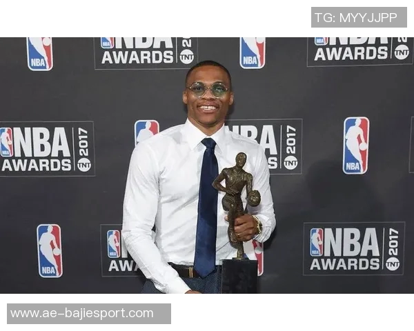 全明星新赛制下MVP争夺战回顾近十年传奇球员仅一位国际选手登顶 全明星新赛制下MVP争夺战回顾近十年传奇球员仅一位国际选手登顶