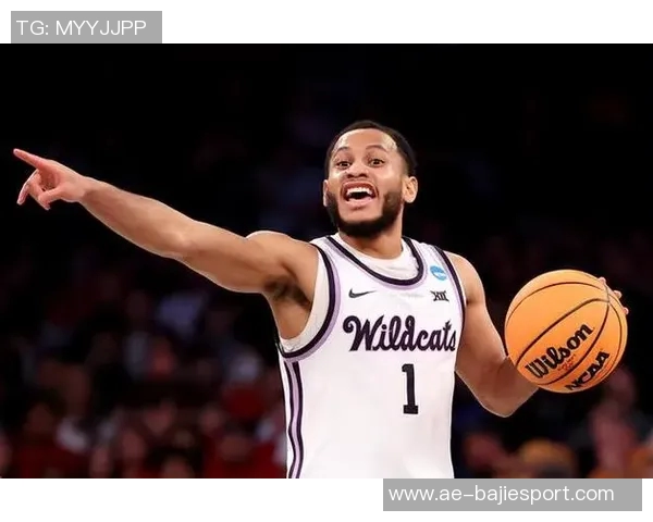 汤姆林表现出色32分钟内高效得分14分并贡献4篮板