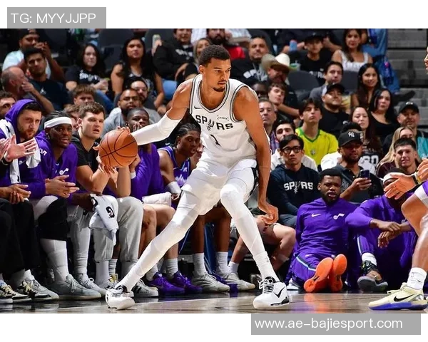 文班首两场表现惊艳砍下69分26篮板12盖帽零失误展现完美控制能力