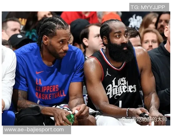 快船赛季风云：小卡阴阳合同引发战绩波动与保罗离队的北伐之路与哈登的去向探讨