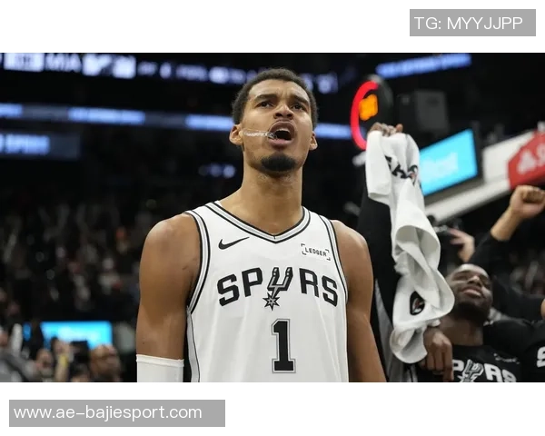 张佳玮分析马刺胜雷霆背后真相文班并非唯一制胜关键因素 张佳玮分析马刺胜雷霆背后真相文班并非唯一制胜关键因素