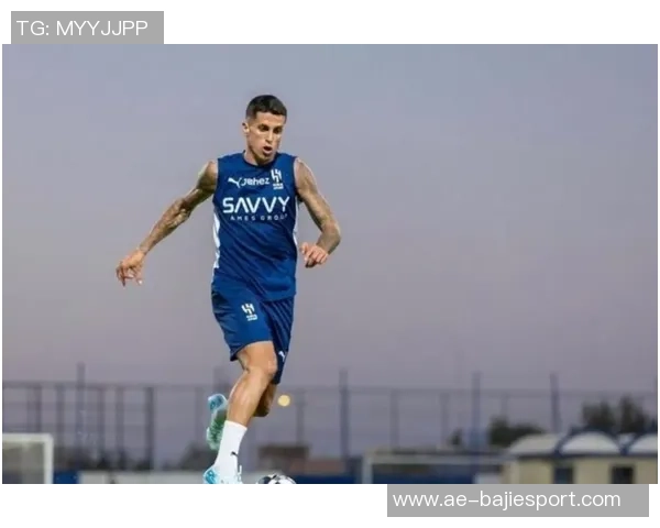 罗马诺透露坎塞洛期待巴萨决策国米已同意球员互换方案