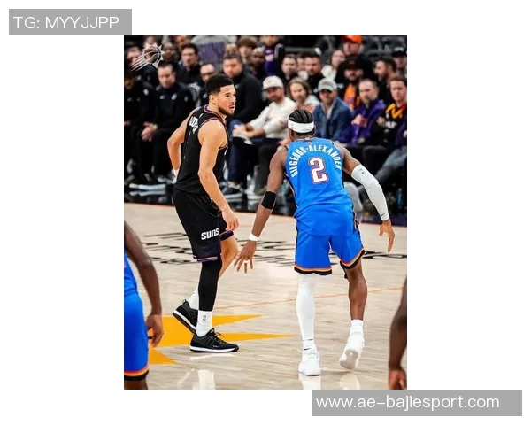 布克首节狂轰20分3助攻表现惊艳助球队领先对手