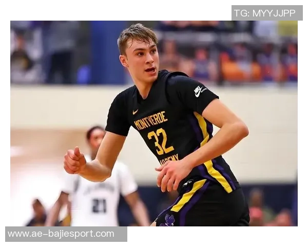 未来可期弗拉格19岁后场均195分69板65助三分命中率超四成 未来可期弗拉格19岁后场均195分69板65助三分命中率超四成